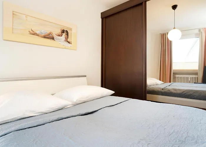 Haus Achtern Diek Meerchen Appartamento